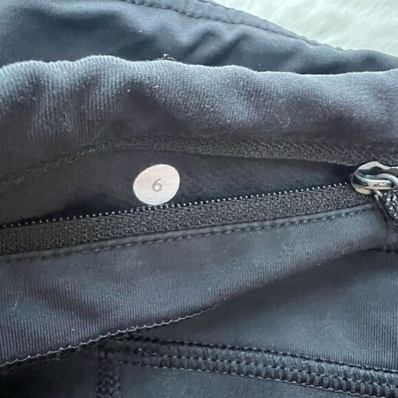 Lululemon x Soul Cycle Crop Logo Leggings Tights Workout Gym Activewear size 6 - Picture 3 of 10